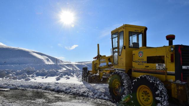 Malatyada tipi nedeniyle 5 yerleşim yerinin yolu ulaşıma kapandı
