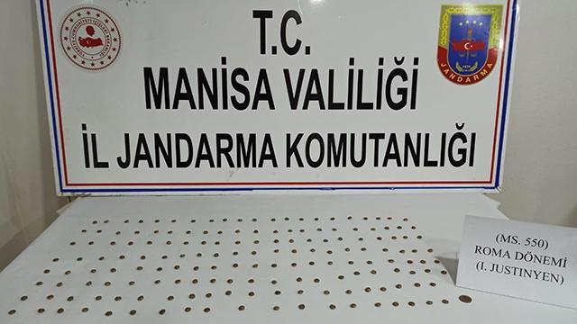 Manisada 166 parça tarihi eser ele geçirildi