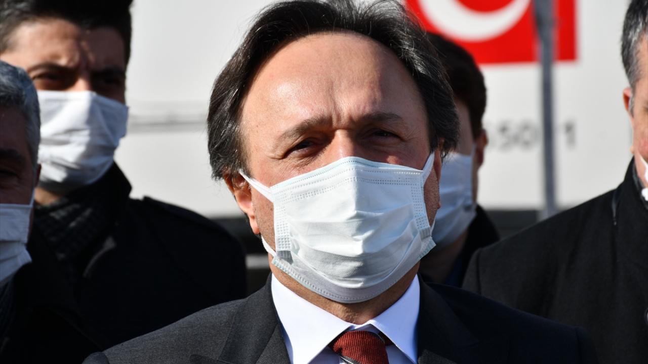 Ayhan, burada yaptığı açıklamada, Sivas`ın çok heyecanlı, güzel bir günü yaşadığını söyledi. 