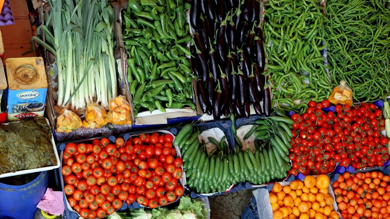 Küresel gıda ihracatında birçok ülke yılı kayıpla kapatırken, Türkiye`nin 2020 ihracatında yıldızı parlayan sektörleri gıda alanından geldi. 