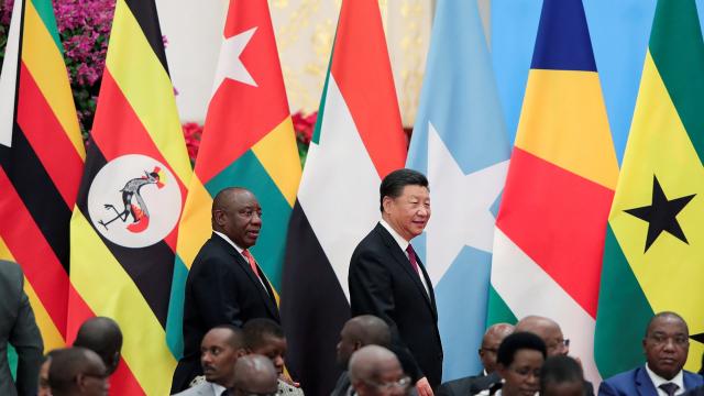 Yükselen kıta Afrikada güç mücadelesi: Çin