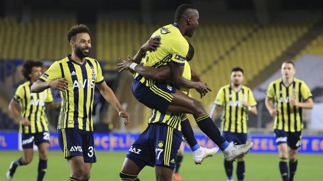 Fenerbahçe zirve takibini sürdürdü