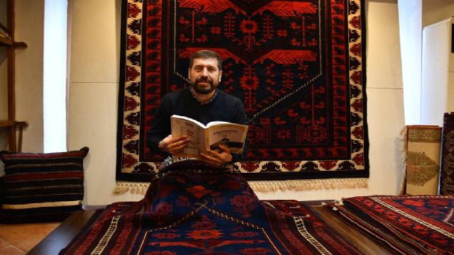 Meşhur Yağcıbedir halısı 12. sınıf matematik ders kitabında