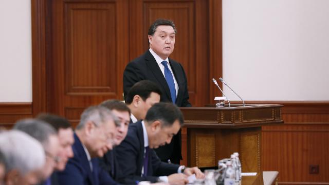 Kazakistan ile Özbekistan birbirine hızlı trenle bağlanacak