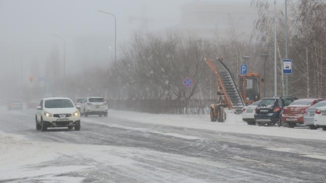 Kazakistan dondurucu soğukla mücadele ediyor