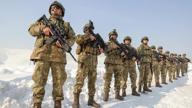 Mehmetçik nanoteknolojik kamuflajına kavuştu