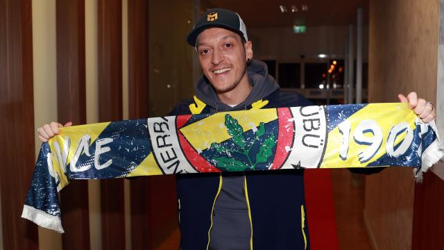 Mesut Özil imzayı yarın atacak