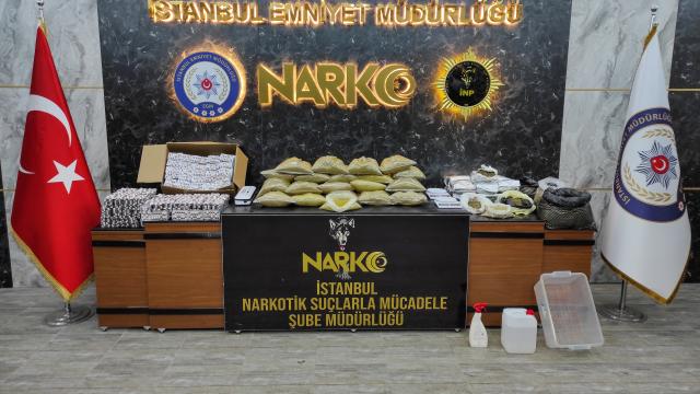 İstanbulda uyuşturucu operasyonunda yakalanan 4 şüpheli tutuklandı