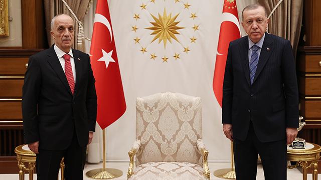 Cumhurbaşkanı Erdoğan, Türk-İş Genel Başkanı Atalayı kabul etti
