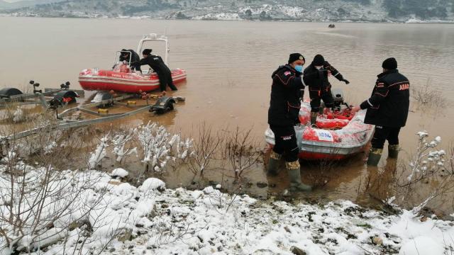 Çanakkalede gölete düşen araçtaki 1 kişinin cansız bedeni bulundu