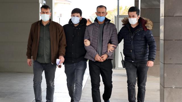 Manisada tartıştığı kişiyi tabancayla öldüren zanlı tutuklandı