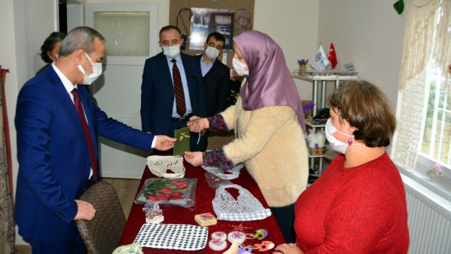 Karabükte kooperatifleşen kadınların el emekleri kazanca dönüştü