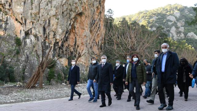Kültür ve Turizm Bakanı Mehmet Nuri Ersoy, Olimposu ziyaret etti