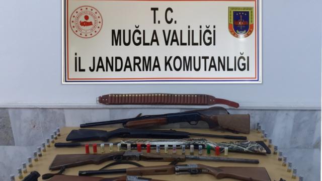 Muğlada silah ve mühimmat kaçakçılığı operasyonunda bir şüpheli yakalandı