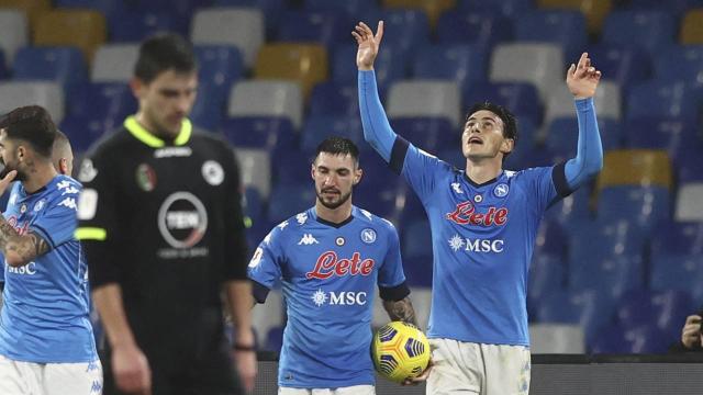 İtalya Kupasında Napoli yarı finale yükseldi