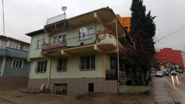 Uşakta karbonmonoksitten zehirlenen anne ve 3 çocuğu hastaneye kaldırıldı