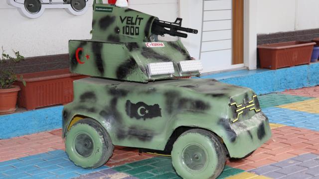 TÜBİTAK ödüllü savaş robotunun prototipi Şanlıurfada müzede sergileniyor