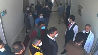 Güvenlik görevlisi uyardığı hasta yakınları tarafından darp edildi