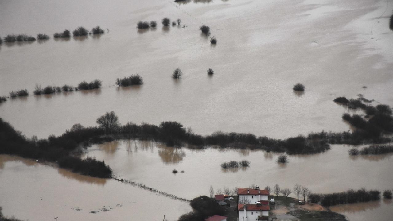 Fethiye, Köyceğiz ve Ortaca ilçelerinde de bazı tarım arazileri, narenciye ve nar bahçeleri suyla doldu. 