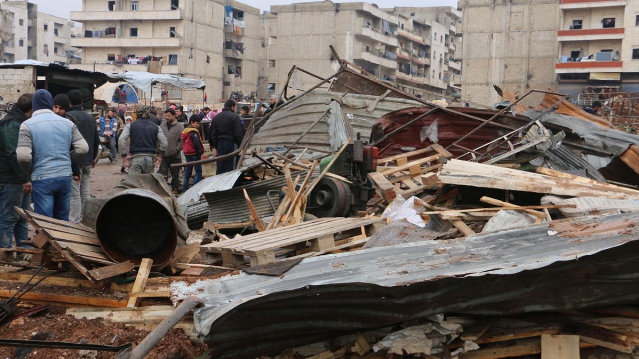 Patlama Afrin ilçesinin tümünde hissedilirken, itfaiye ekipleri çıkan yangına müdahale etti. 