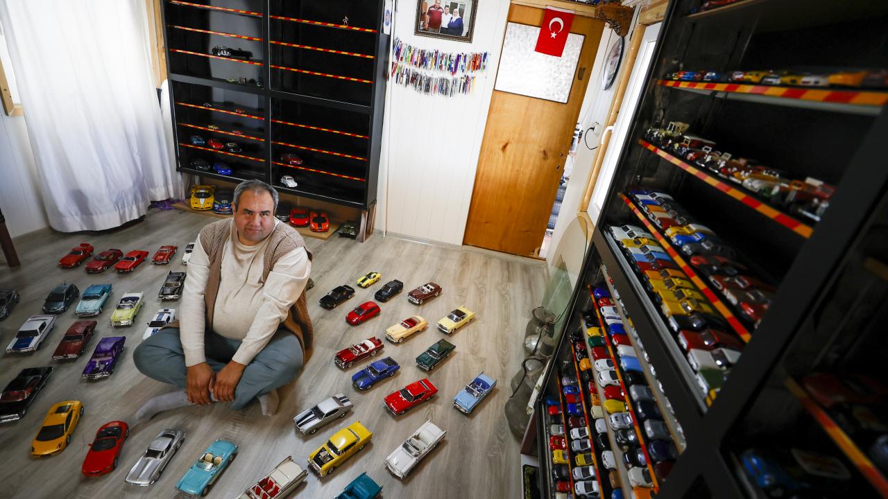 Kendisini mutlu hissediyor