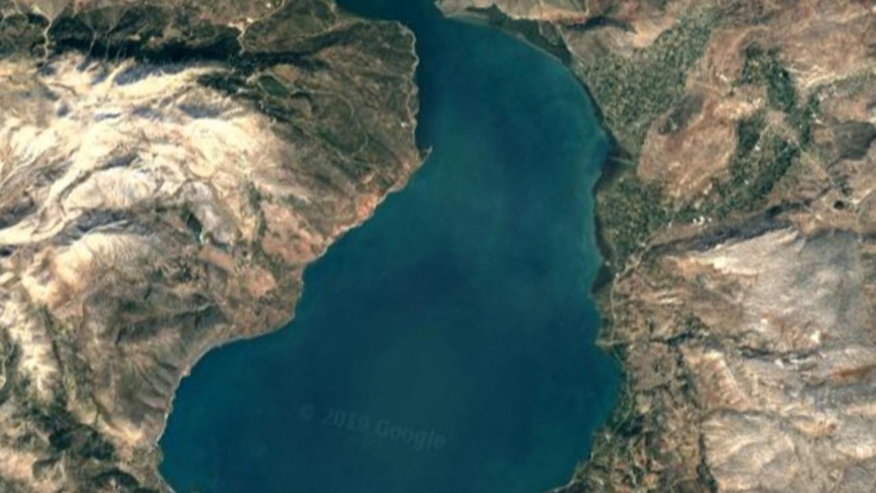 Türkiye’nin Ramsar Sözleşmesi’ne taraf olan 145 ülkeden biri olduğunu söyleyen Dr. Kesici, ‘Ramsar Alanı’ olarak tescil edilen 14 sulak alanı ise şöyle sıraladı: