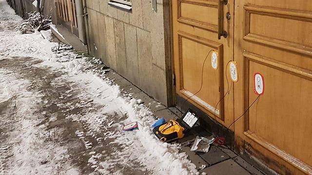 İsveçte camide bomba paniği: Bomba düzeneğine benzer kutu bulundu