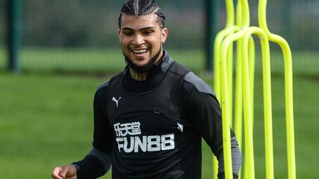 Galatasaray, Yedlin için Newcastle ile anlaştı