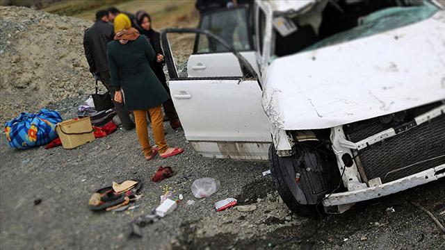 İranda zincirleme trafik kazası: 5 ölü