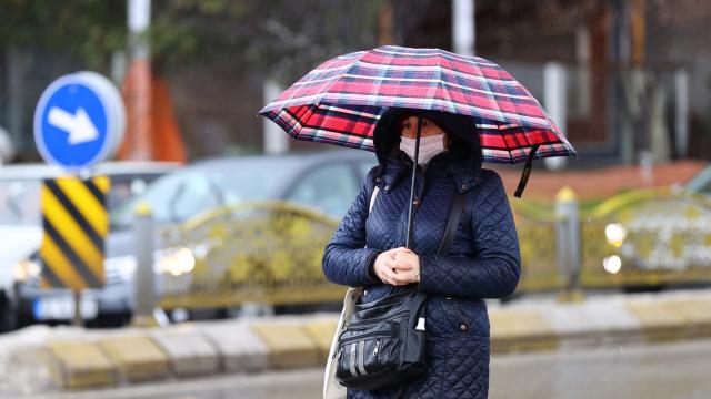 Kıyı Egede yarın kuvvetli sağanak bekleniyor