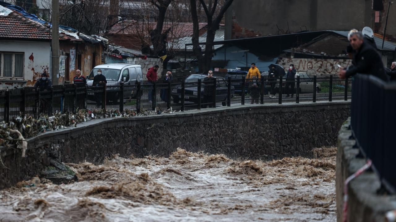 Konak Tünelleri`nin Yeşildere-Konak bölümü trafiğe kapatıldı