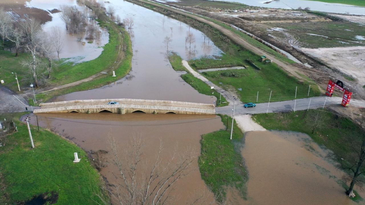 DSİ`nin son ölçümünde saniyede 107 metreküp akışa ulaşan nehir için "sarı alarm" durumuna geçildi.