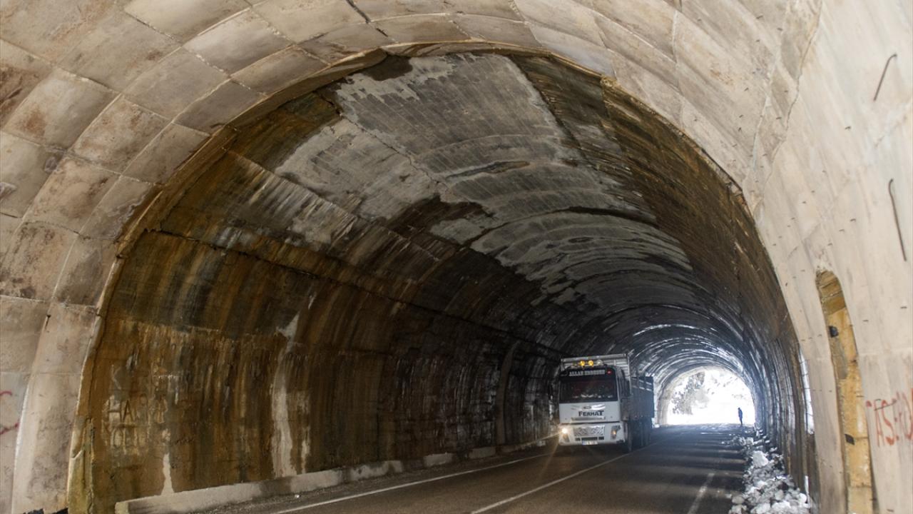 Tüneller çığ riskini bertaraf ediyor