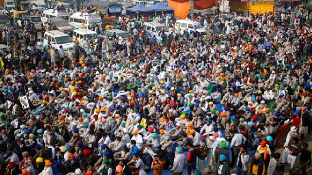 Hindistan protestolara neden olan yasayı kaldırıyor