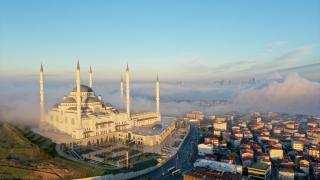 İstanbul’un bazı ilçelerinde sis etkili oldu