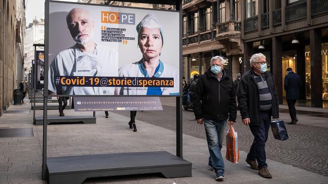 İtalyada son 24 saatte 246 kişi salgından hayatını kaybetti