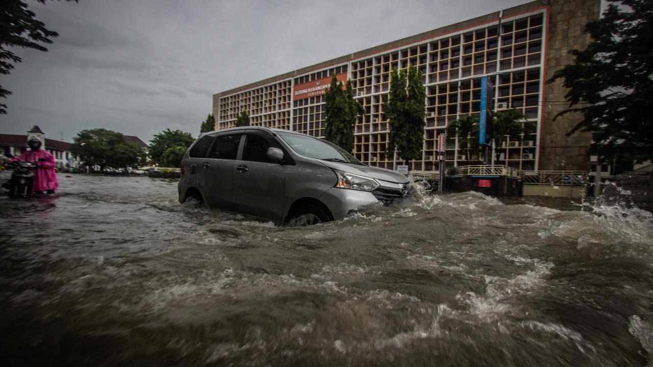 Cakarta çevresinde tahliye operasyonu