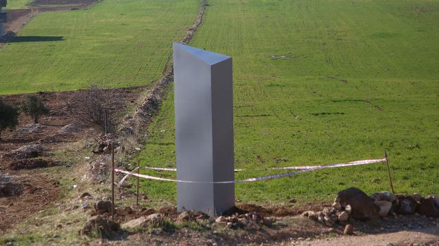 Göbeklitepe yakınlarındaki metal blok dünya basınında