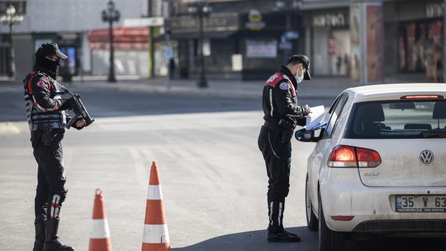 Kısıtlamaları ihlal eden 22 bin 810 kişiye işlem yapıldı