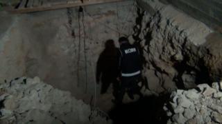 Define ararken yakalandılar