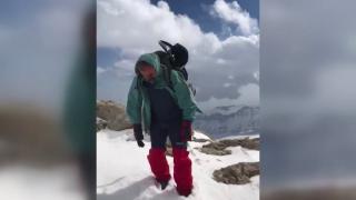 Dağcılar nemrut dağı zirvesine çıktı