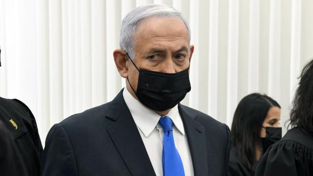 Netanyahunun yolsuzluk davası seçimden sonra devam edecek
