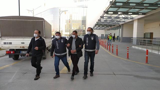 Çaldığı bileziklerin sahte olduğunu emniyette öğrendi