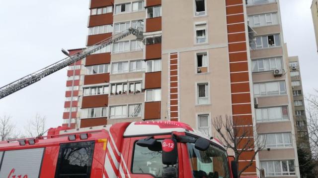 İstanbulda 14 katlı binada patlama
