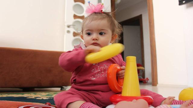 15 aylık Zeynepe ilik nakli için uygun donör aranıyor
