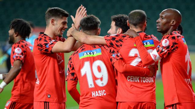 Beşiktaş penaltılarla yarı finalde