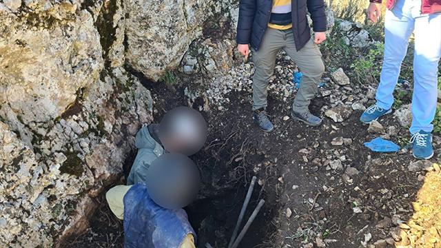 Bursada kaçak kazı yapan iki kişi yakalandı