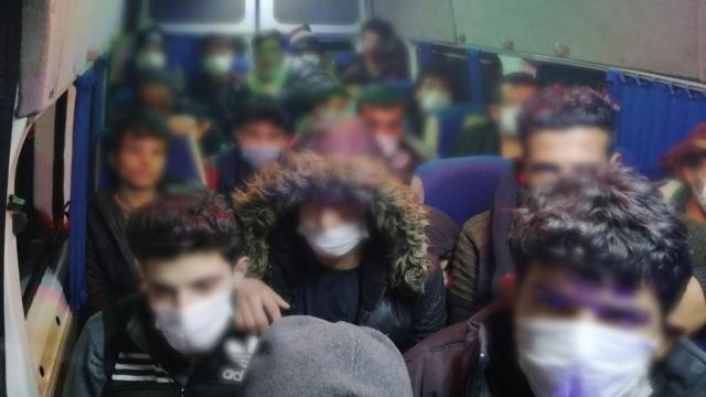 Eskişehirde 63 düzensiz göçmen yakalandı