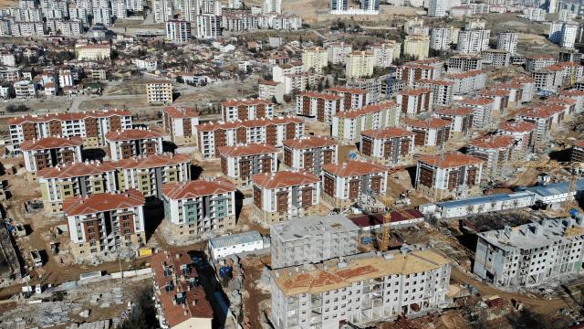 Elazığa TOKİ geldi, fiyatlar düşmeye başladı