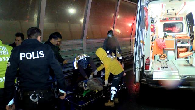 Haliç Köprüsünde motosiklet kazası: 1i ağır, 2 yaralı